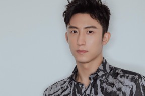 开云电子-“赛季中途大换血,球迷期待新气象”,季后赛轮换